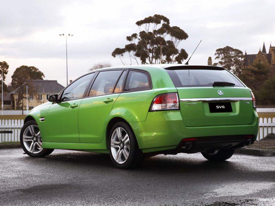  Holden Commodore SV6 Sportwagon 2008 года  (фото 12 из 16)